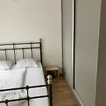 A4 Luxury 아파트