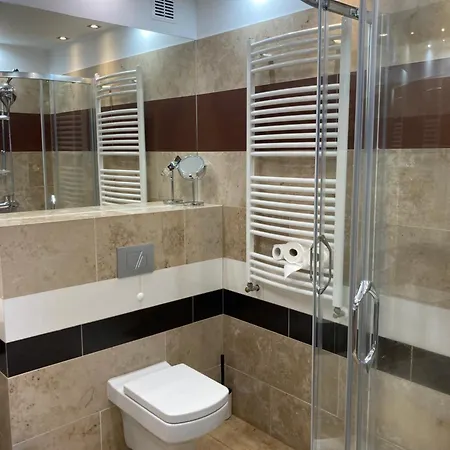 A4 Luxury Apartmán *